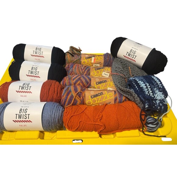 Lot Of Yarn Big Twist And Caron - Picture 1 of 1